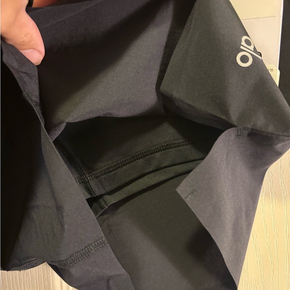 ALO Yoga Men’s “Adapt” Short 5” Inseam with Liner (M) *BESTSELLER* - Picture 12 of 12